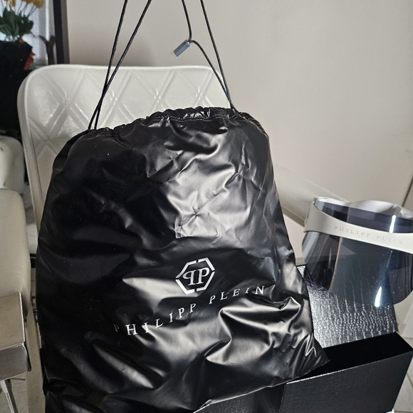 2 PHILIPP PLEIN visors - Picture 16 of 16